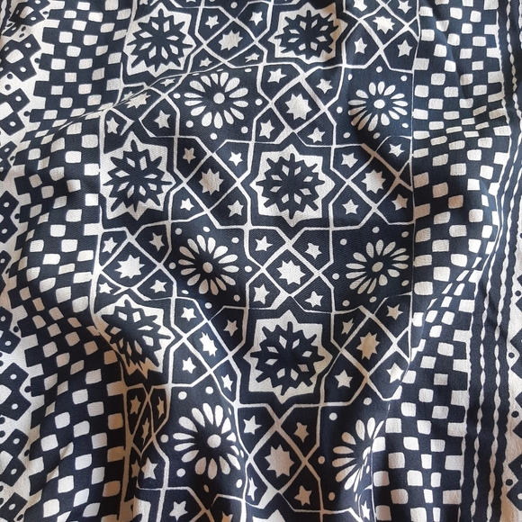 CHARLOTTE RUSSE TOPS - Picture 9 of 13